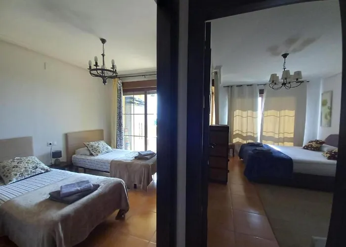 Olivos Holiday Home